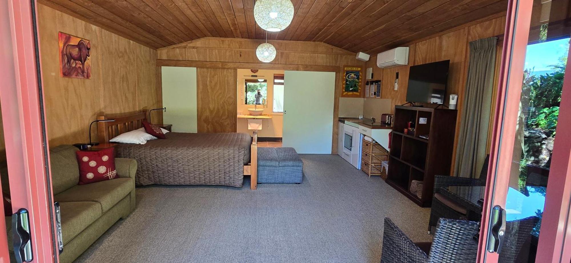 The Rocks Chalets Takaka Exterior photo